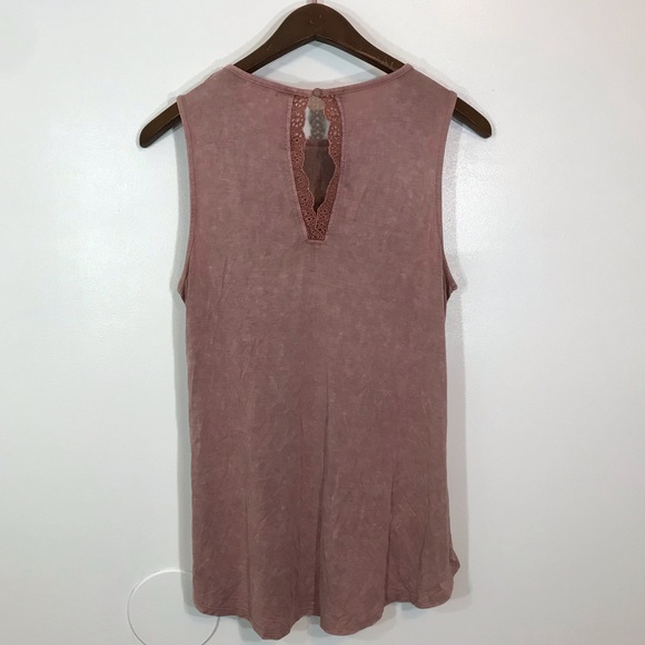 Gimmick lace embroidered tank top - Picture 4 of 5